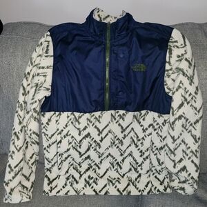 The North Face Navy and Cream Patterned Fleece Jacket